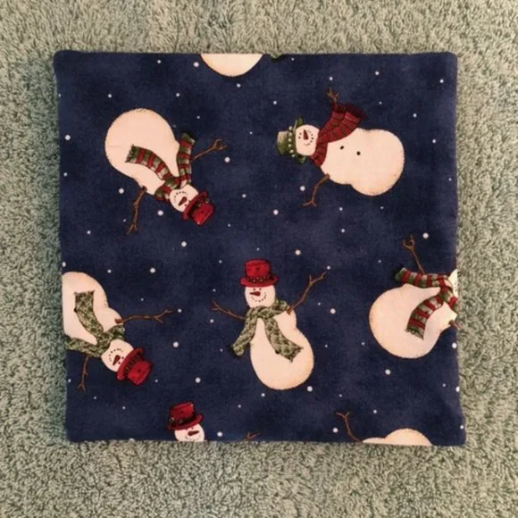 5 Different Winter Themed Pot Holders - Picture 4 of 11
